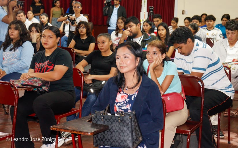 Charla-a-universitarios-14