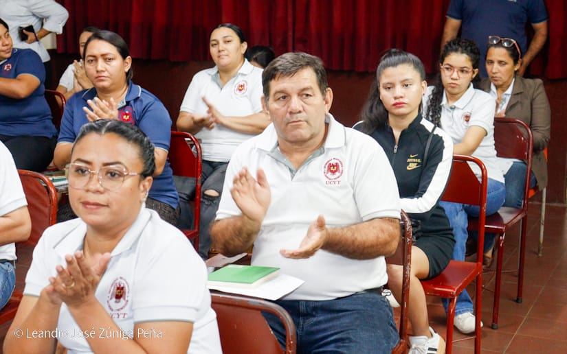 Charla-a-universitarios-18