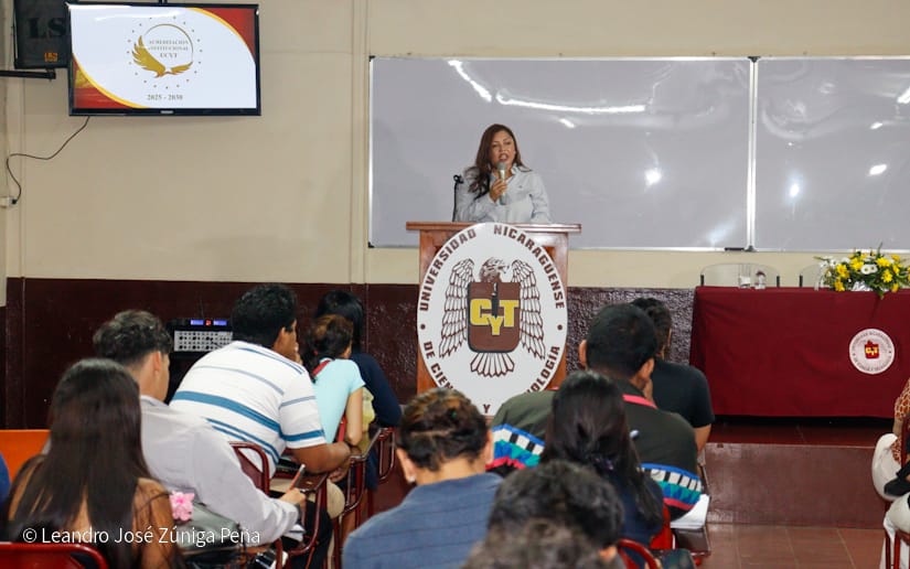 Charla-a-universitarios-7