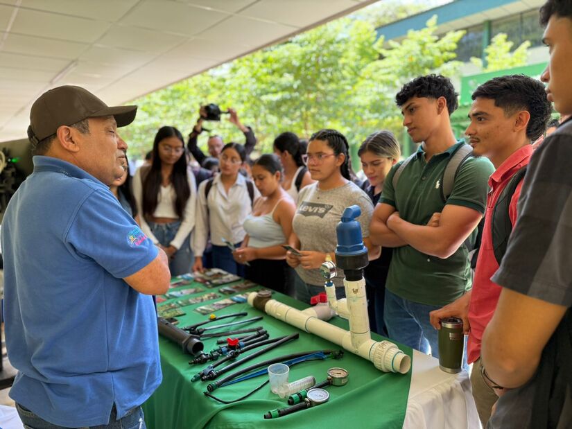 Educacion-Tecnica-en-el-Campo-11