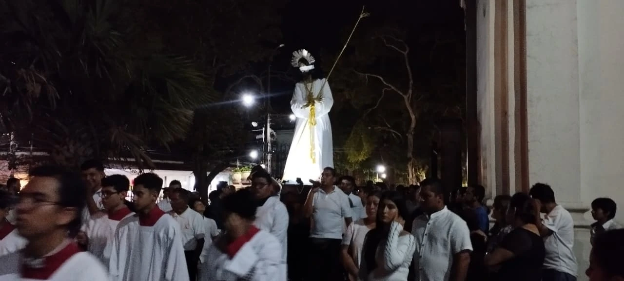 SILENCIO-(6)