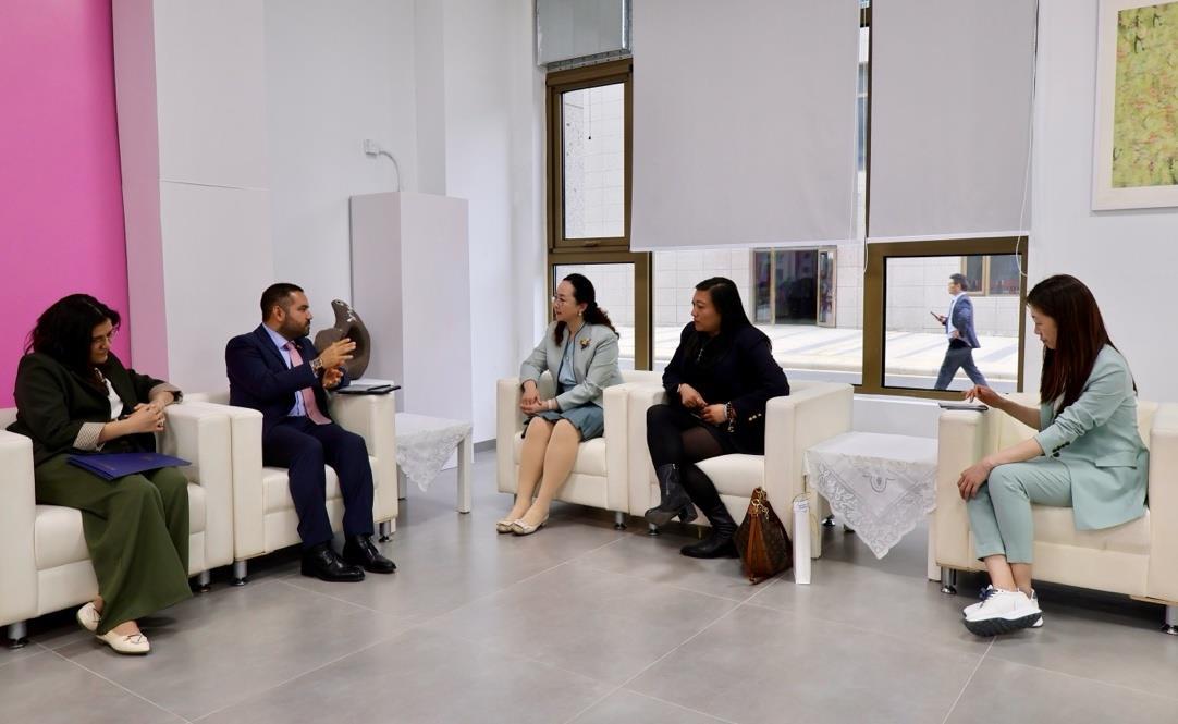 Emb--Nic--en-China--(2)