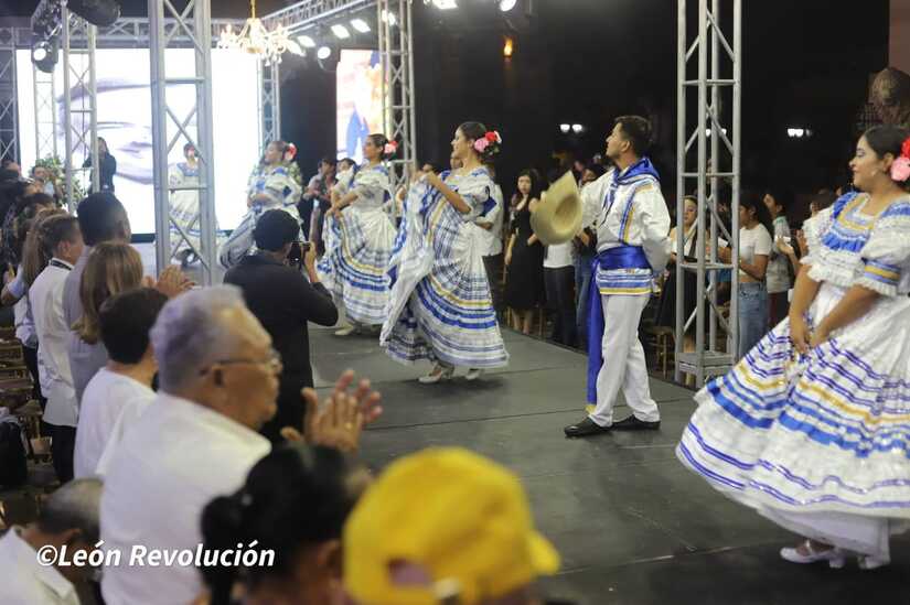 Leon-Arte-y-Moda--(7)