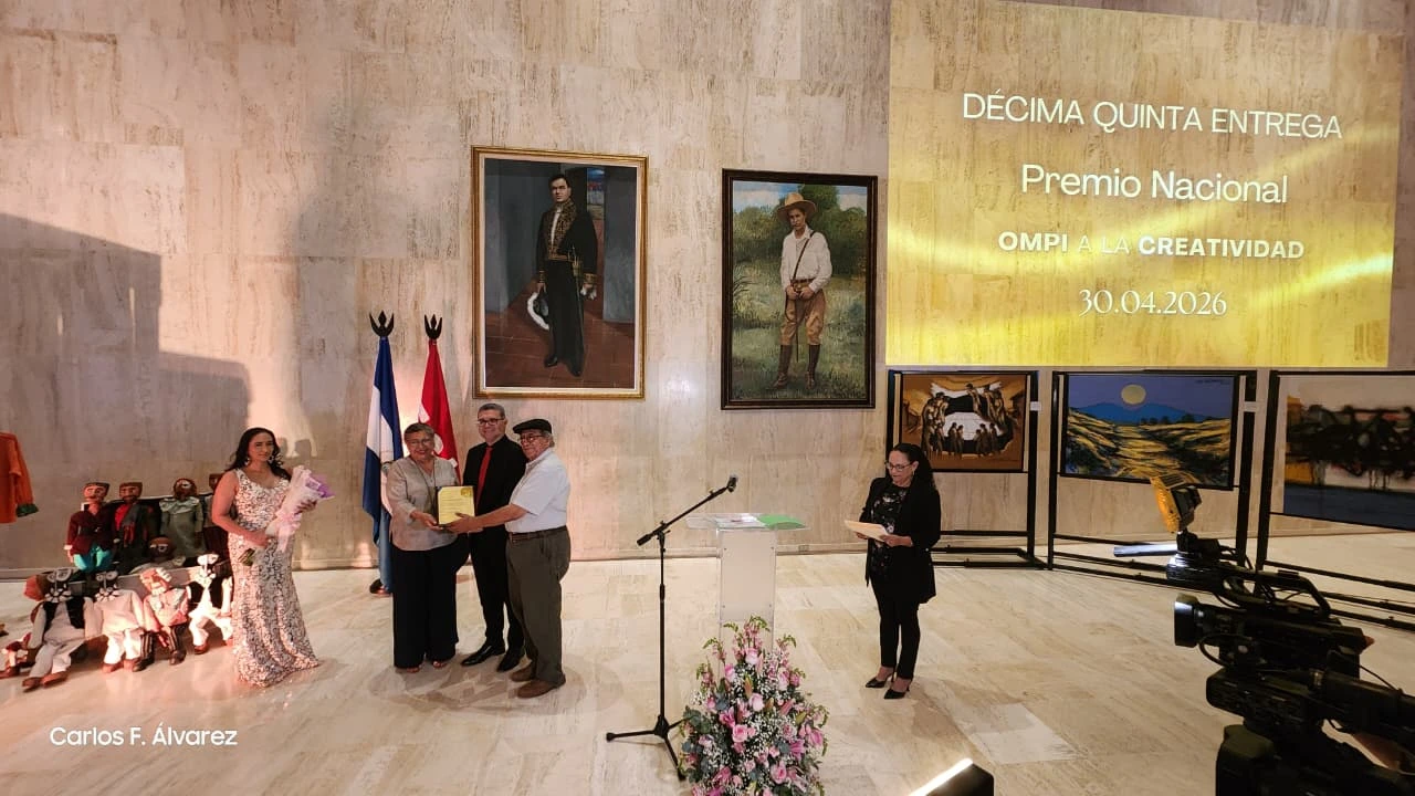 PREMIO1