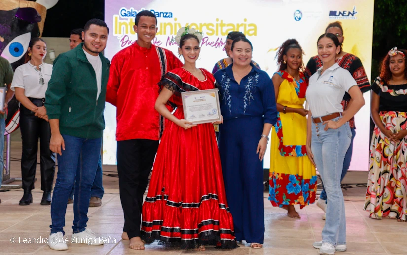 DANZA8