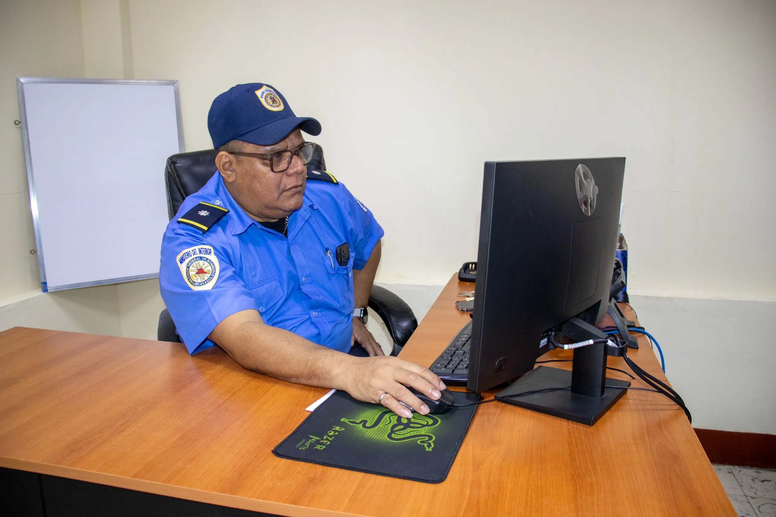 Linea-de-Emergencia-10_10_11zon