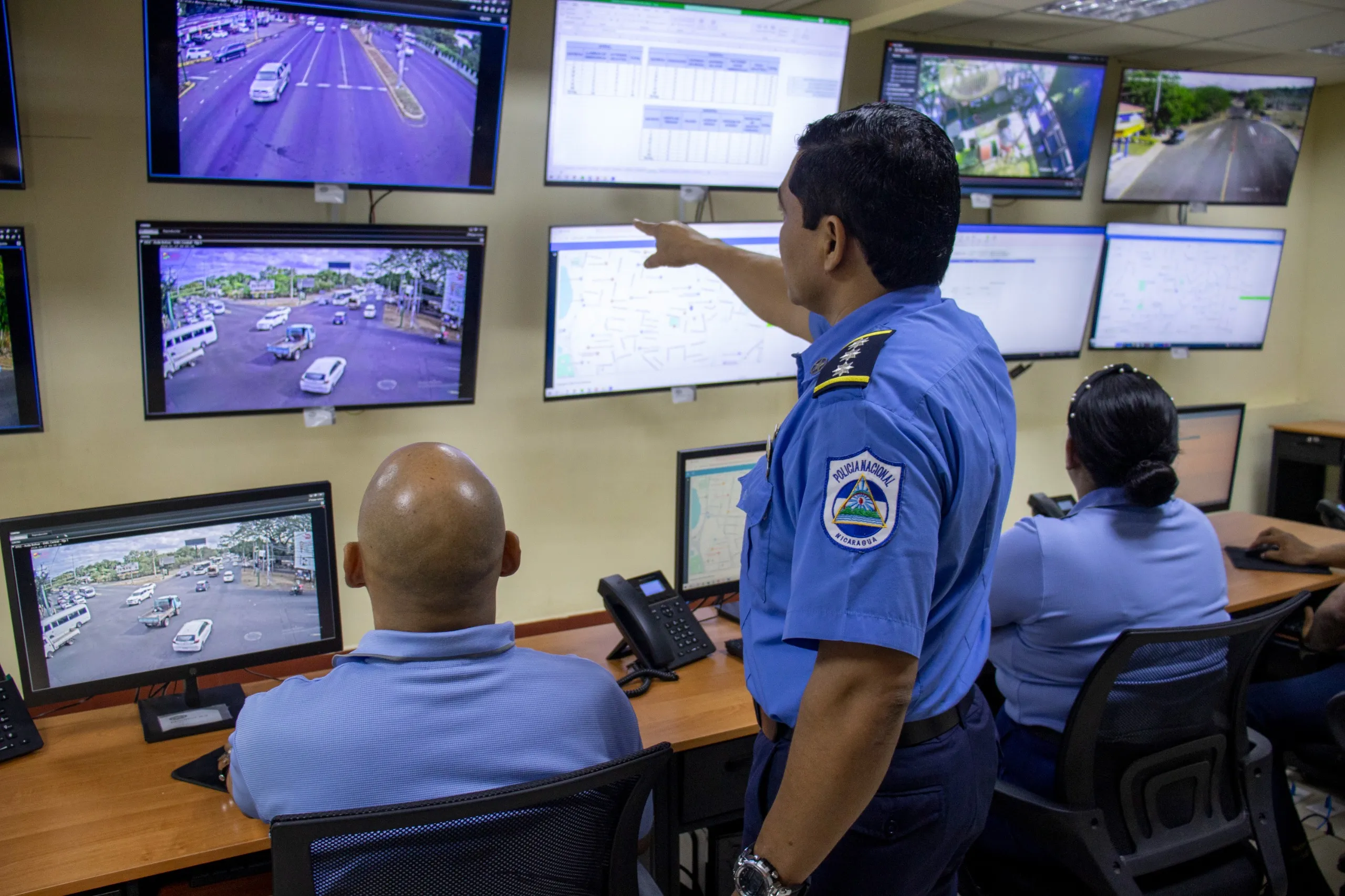 Linea-de-Emergencia-12_12_11zon