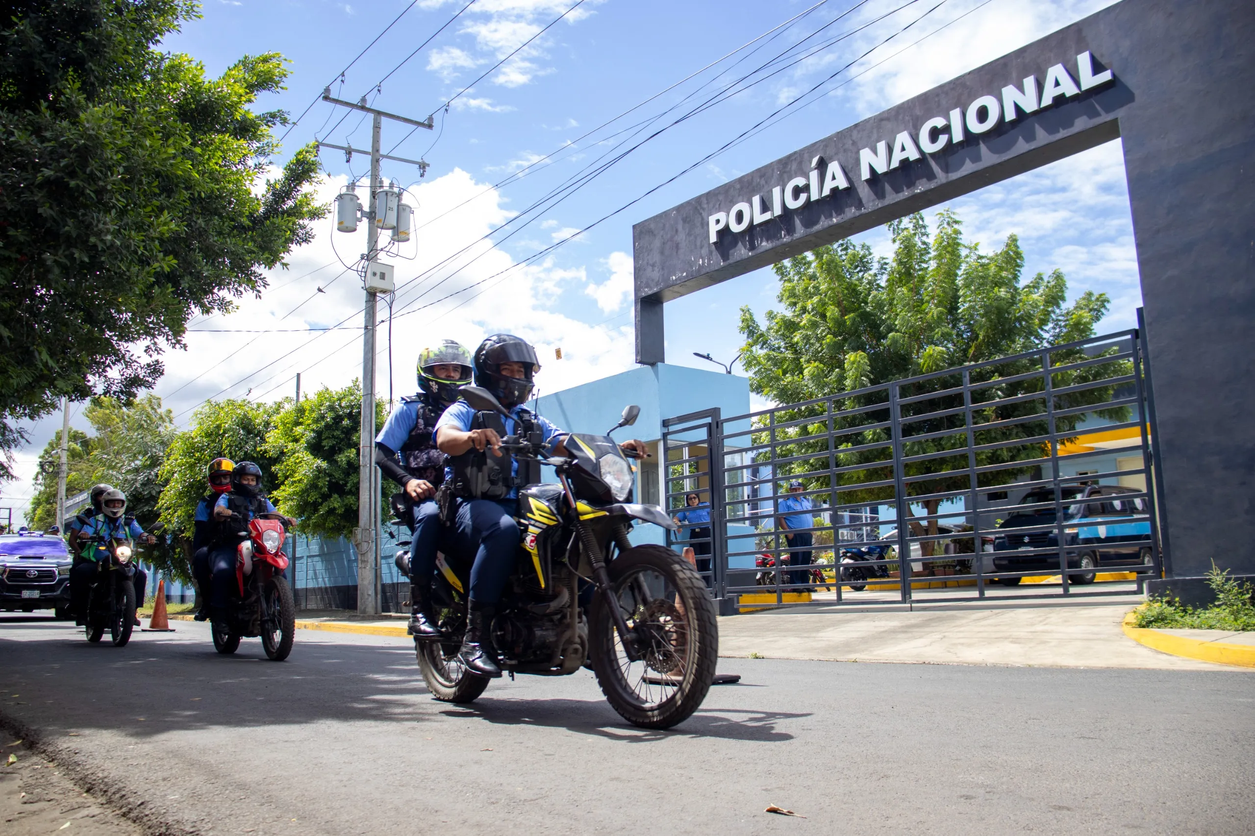 Linea-de-Emergencia-22_22_11zon