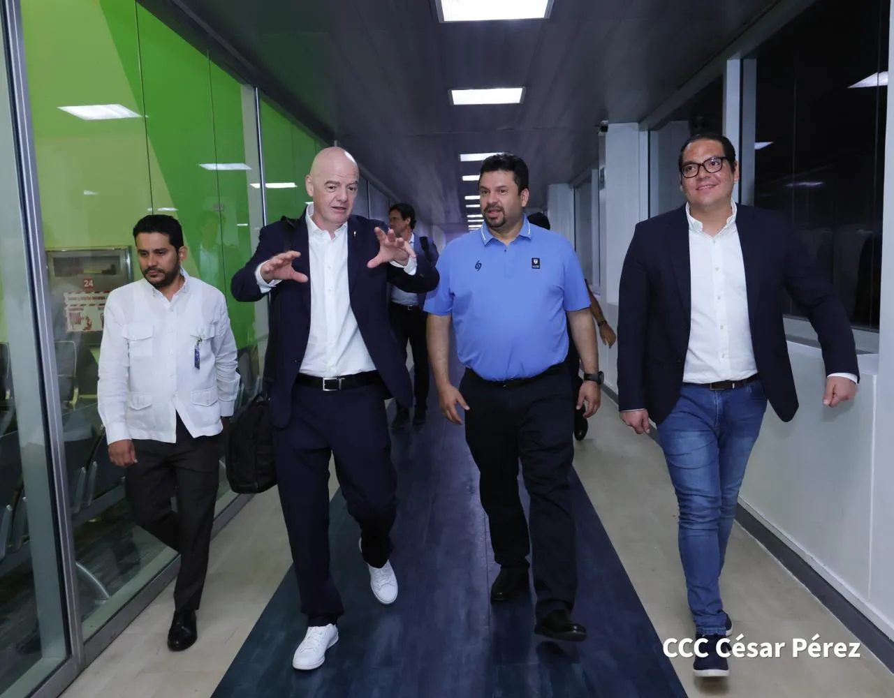 Presidente-FIFA--(8)_8_11zon