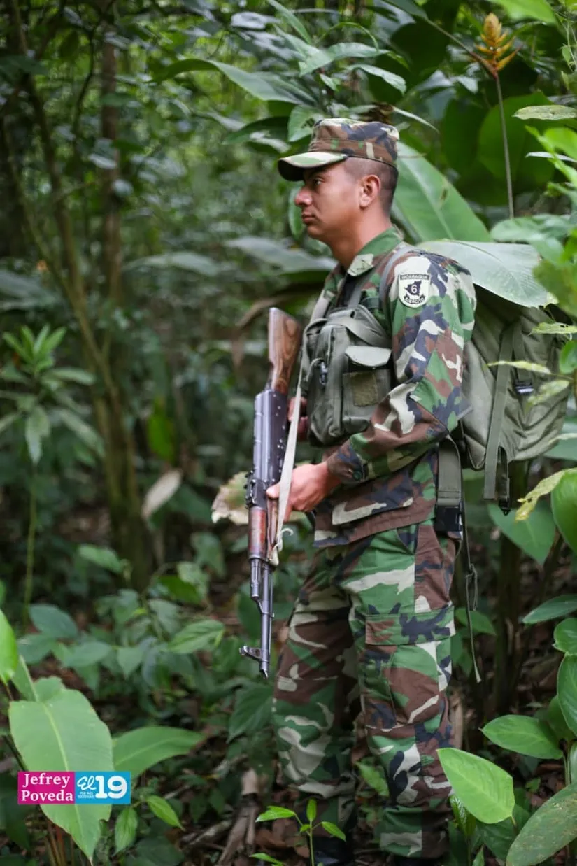 Ejercito-23_22_11zon