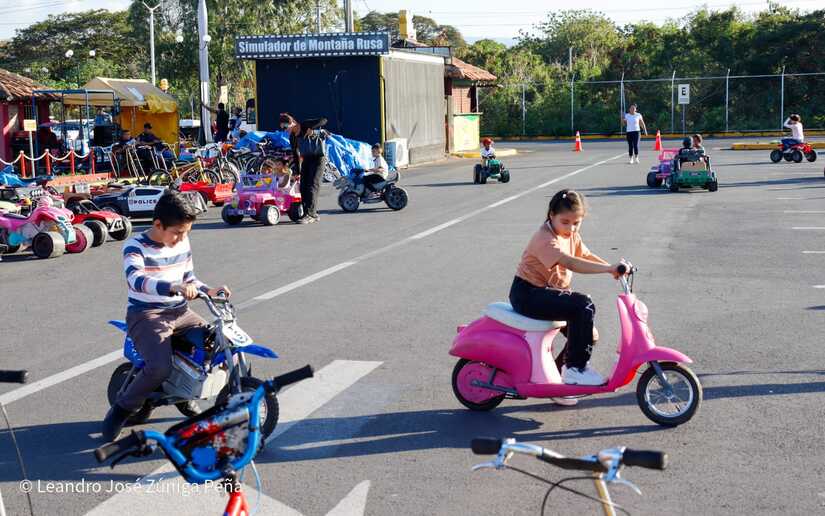 Salvador-Allende--(12)