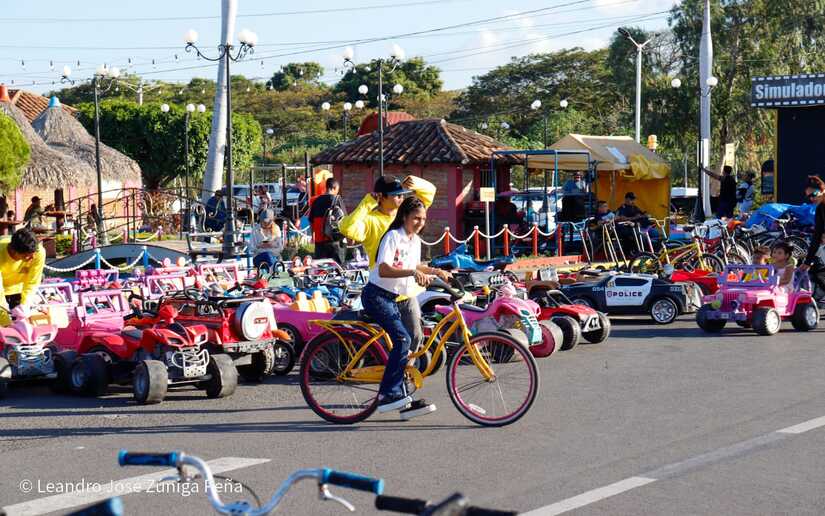 Salvador-Allende--(17)