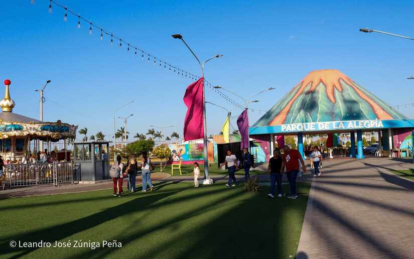 Salvador-Allende--(2)