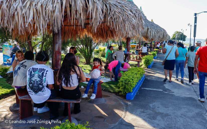 Salvador-Allende--(23)