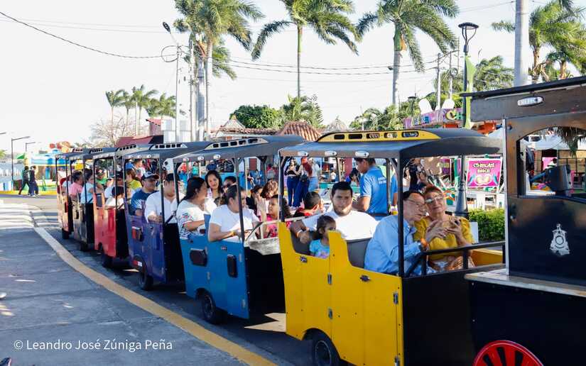 Salvador-Allende--(32)