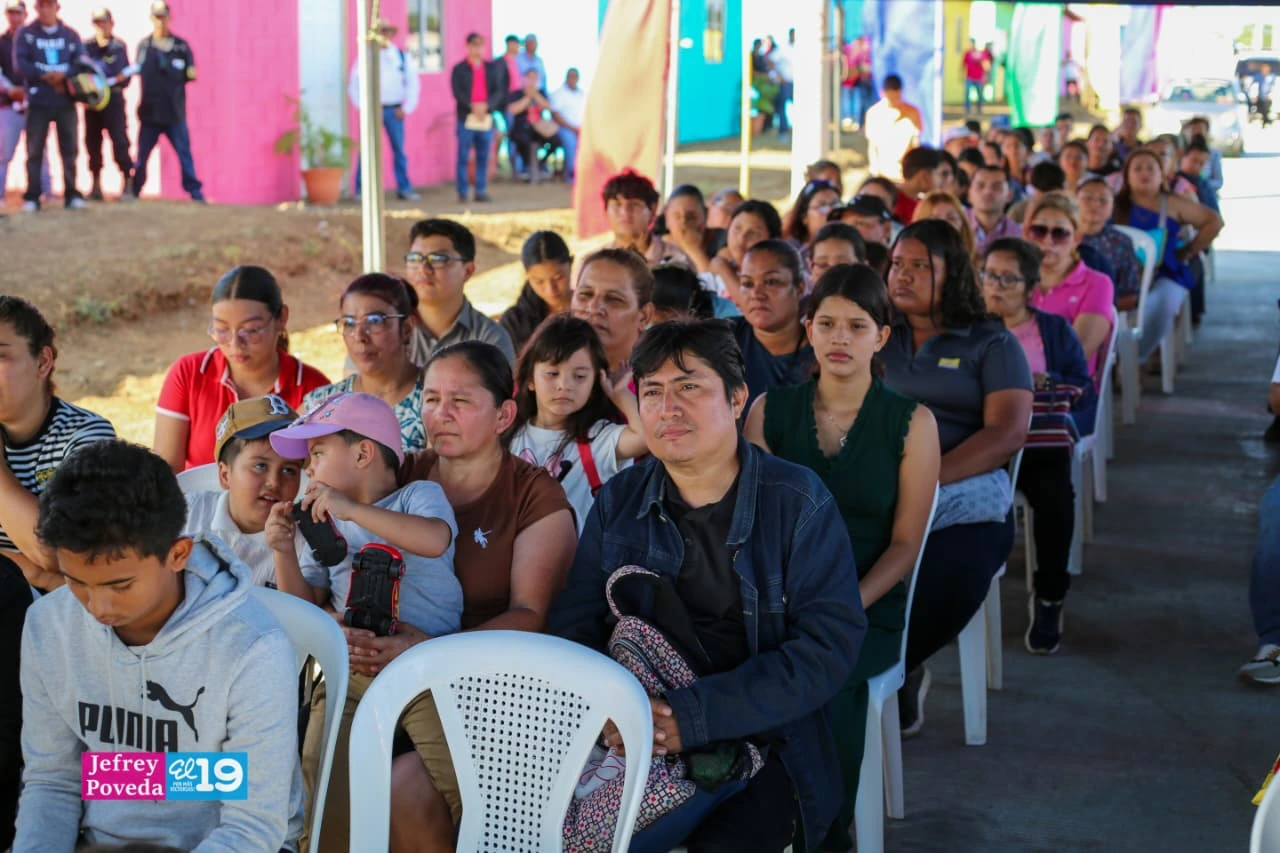 CAMINOS DEL R&Iacute;O 17