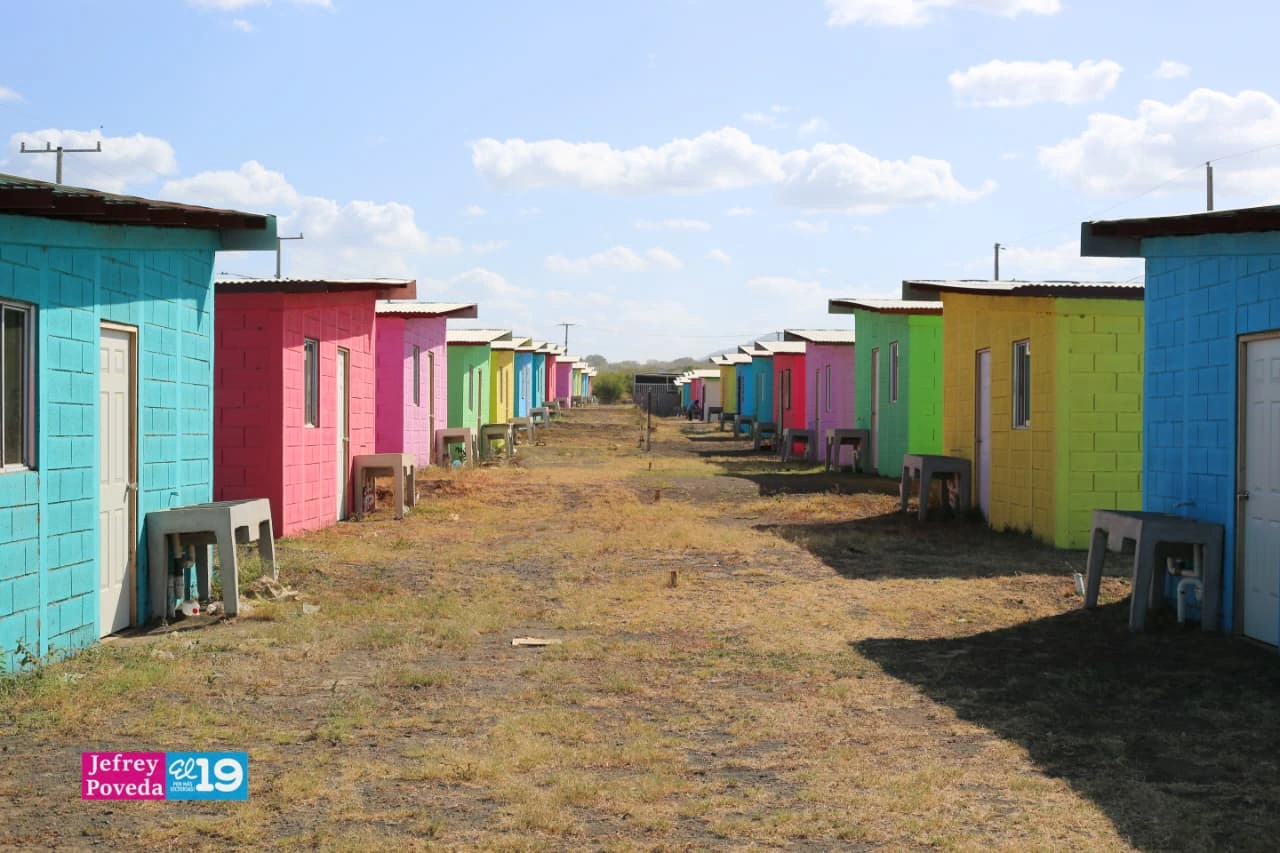 CAMINOS DEL R&Iacute;O 27