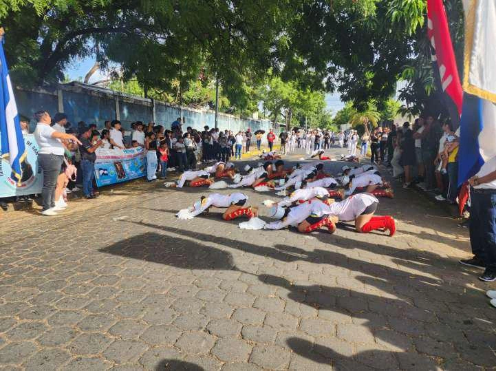DESFILE63