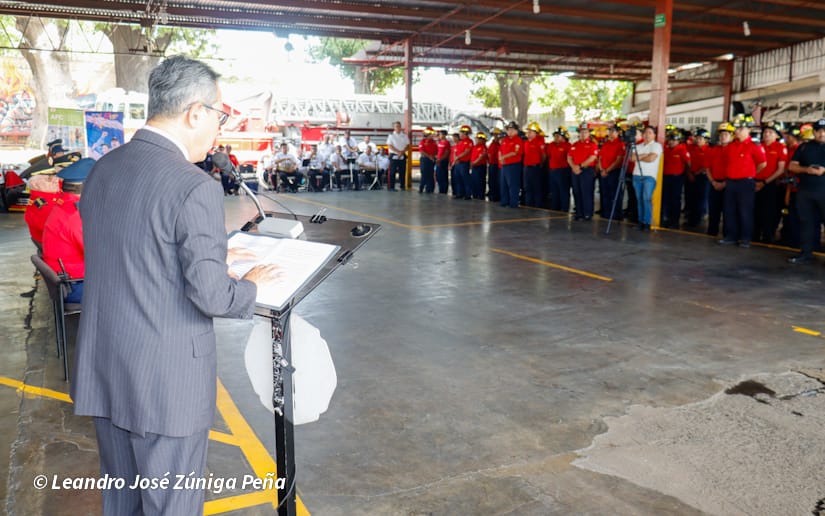 Bomberos--(22)