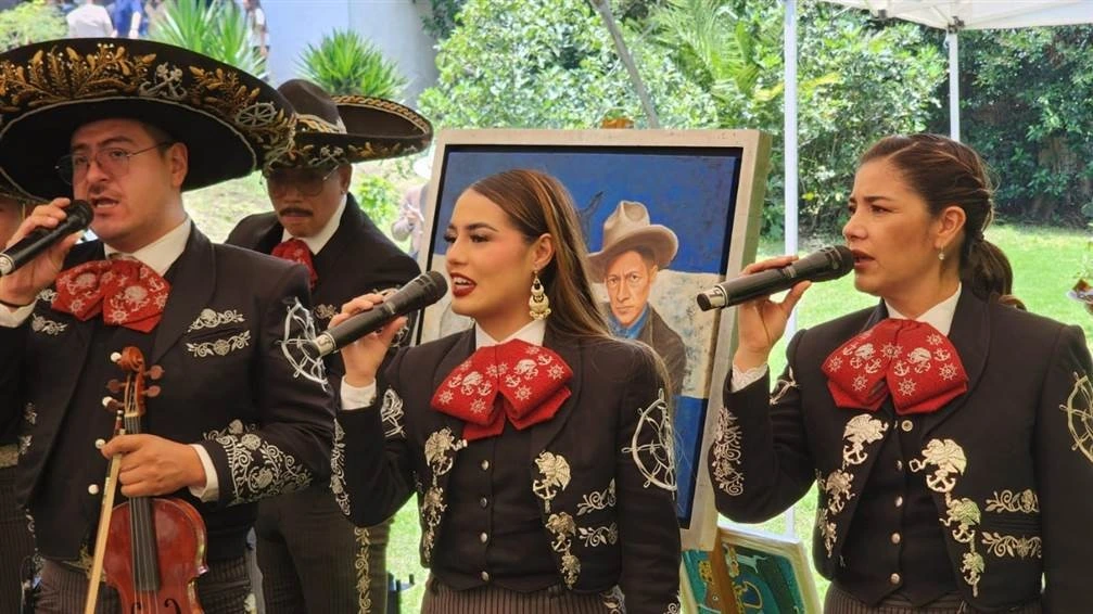 REVOLUCION8