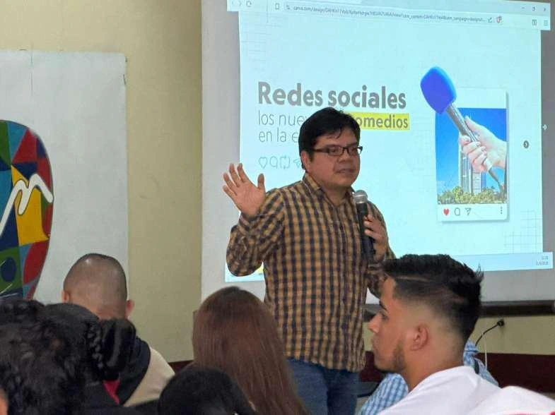 COMUNICACION13