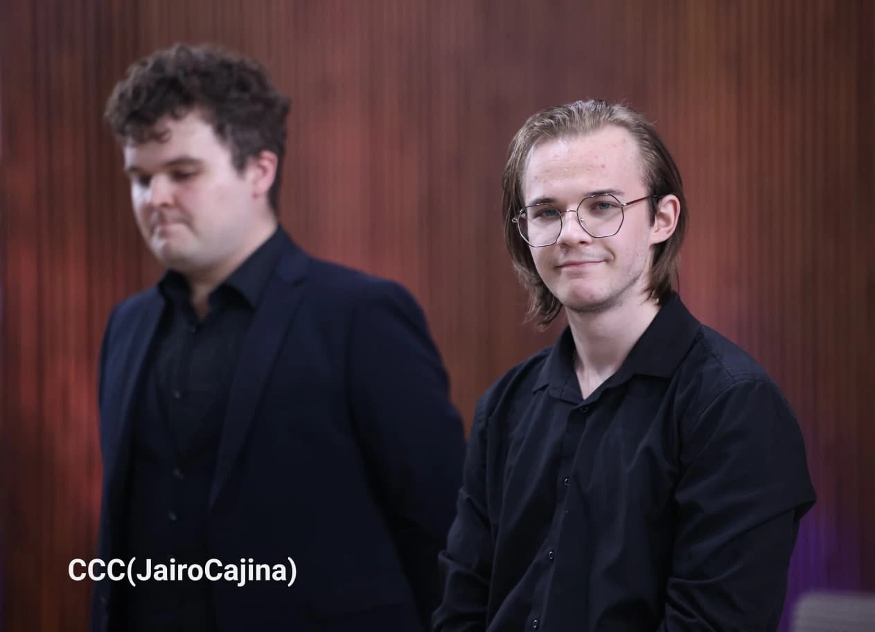 CONSERJE-(20)