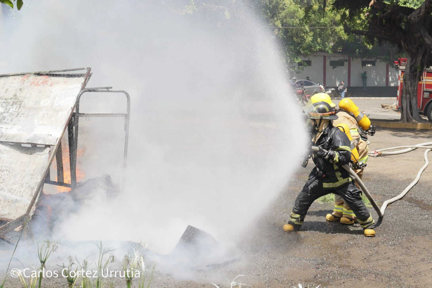 BOMBEROS9