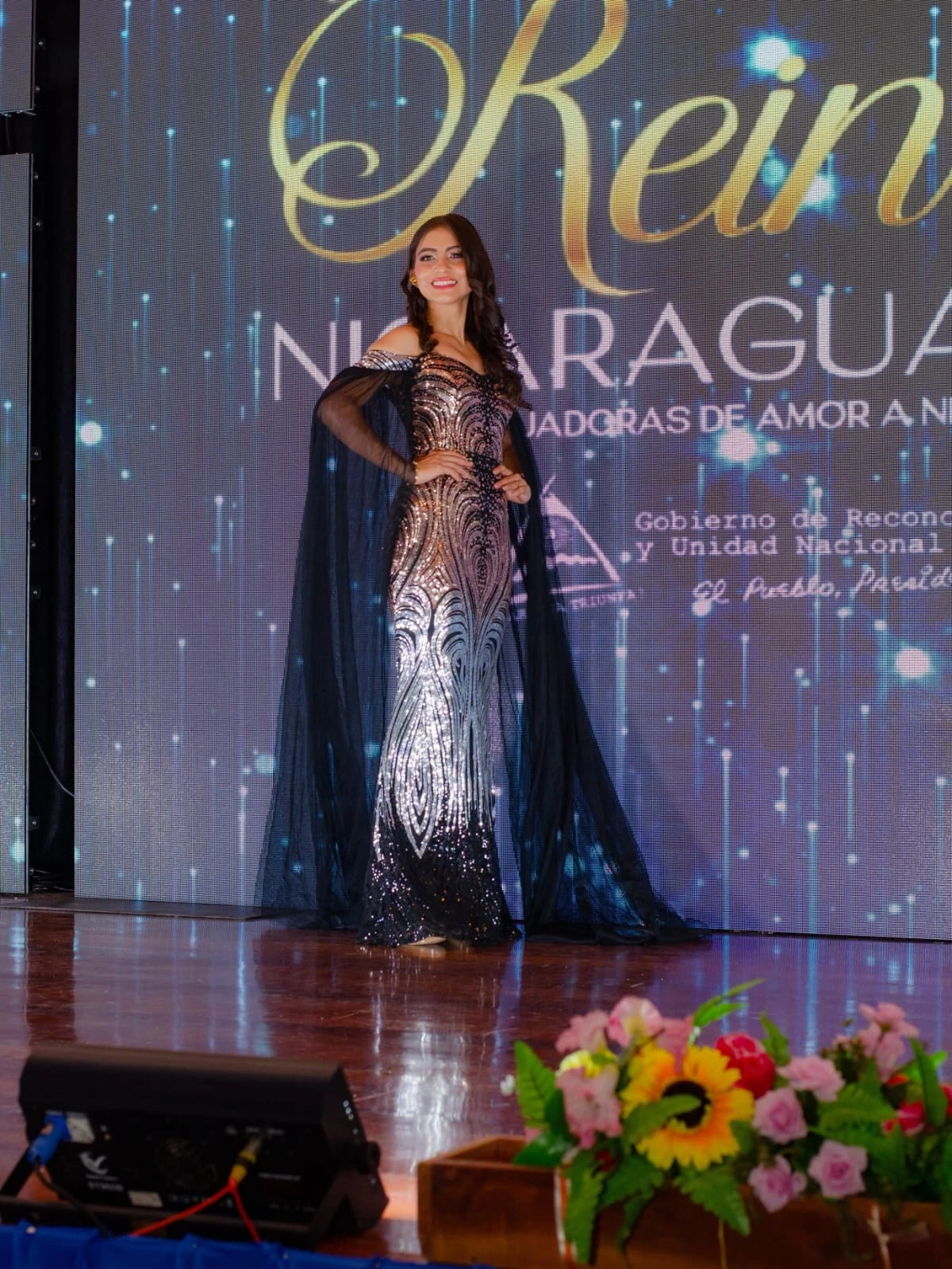 REINA-(4)