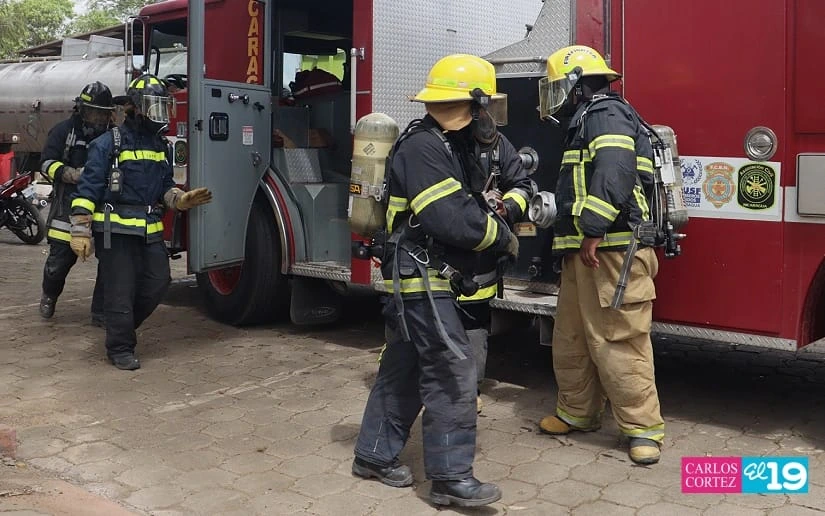 BOMBEROS11