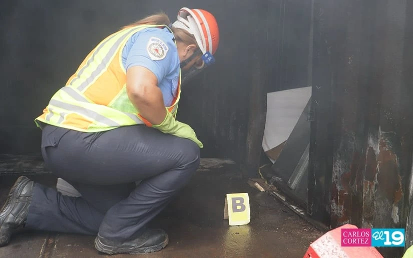 BOMBEROS17