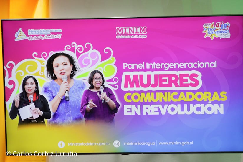 Panel-Mujeres-5