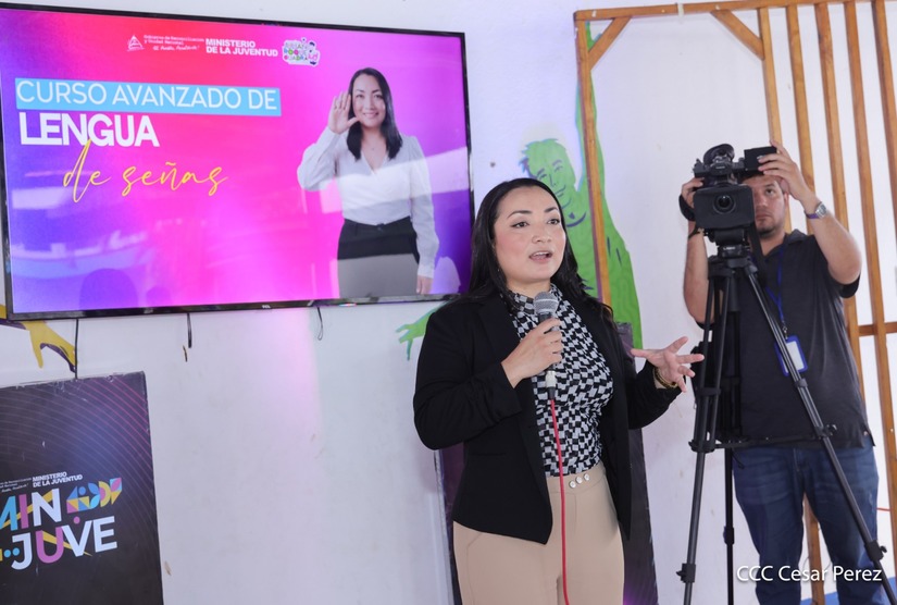 Lenguaje-de-senas--(4)