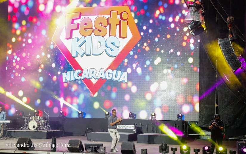 Estadio-Soberan&iacute;a--(54)