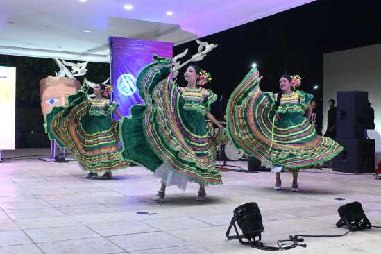 Danza--(17)