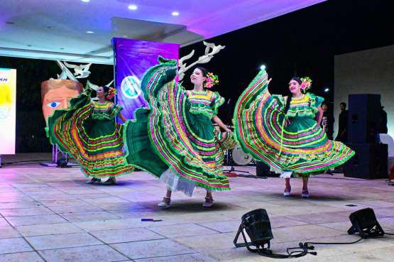 Danza--(2)