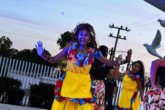 Danza--(9)