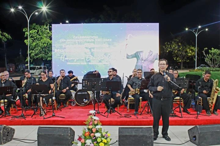 JAZZ13