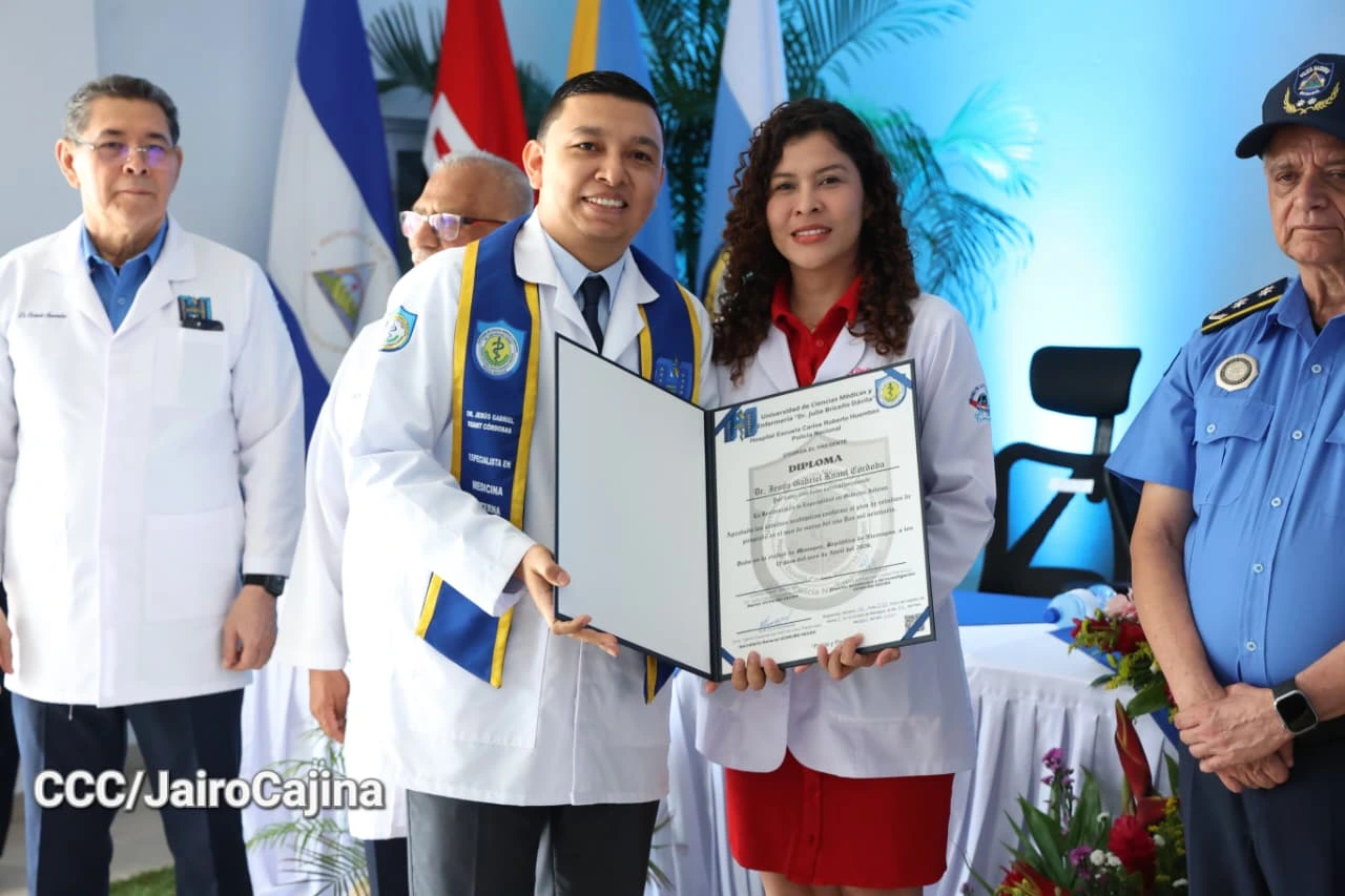 GRADUACION24