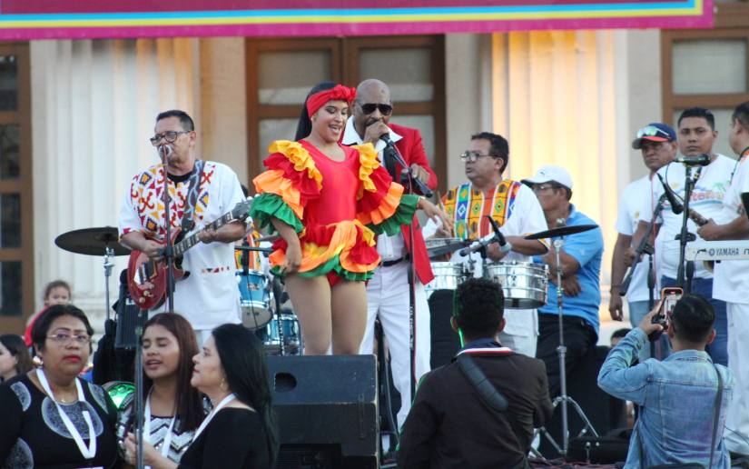 Percusionistas--(7)