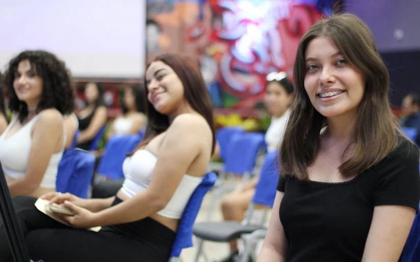REINAS21