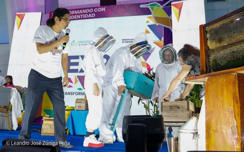 EXPO-(1)