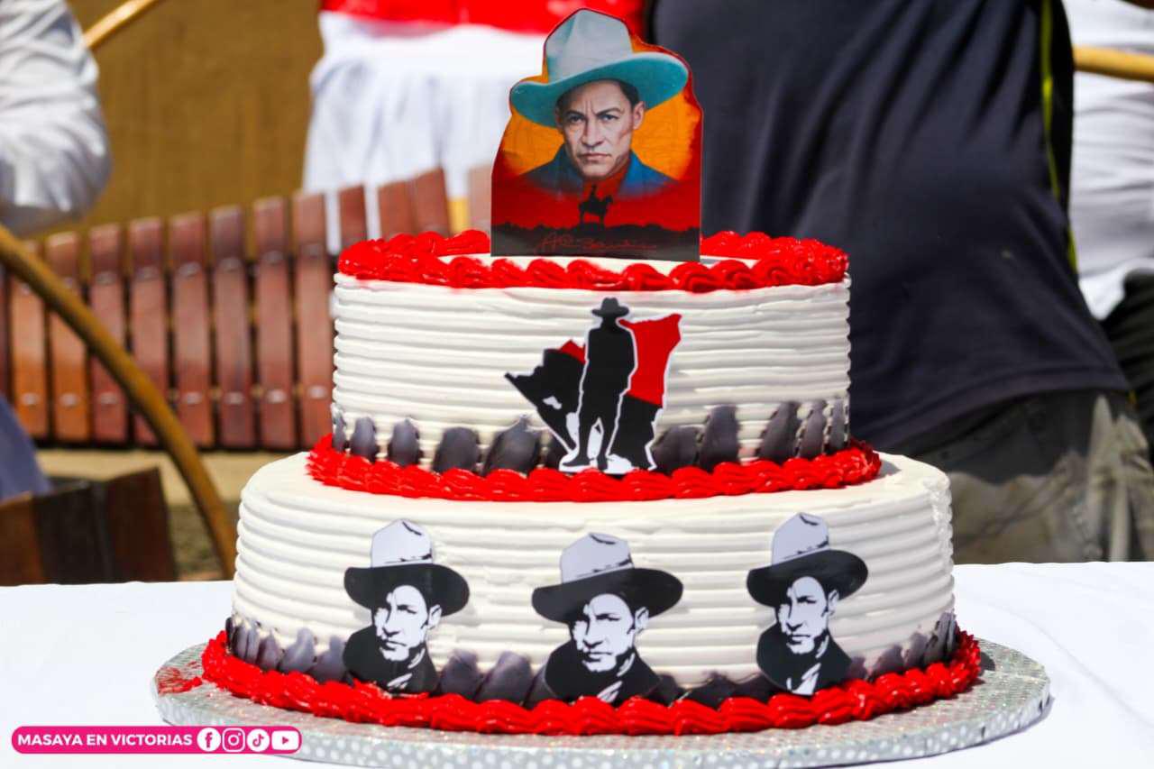 Sandino-15