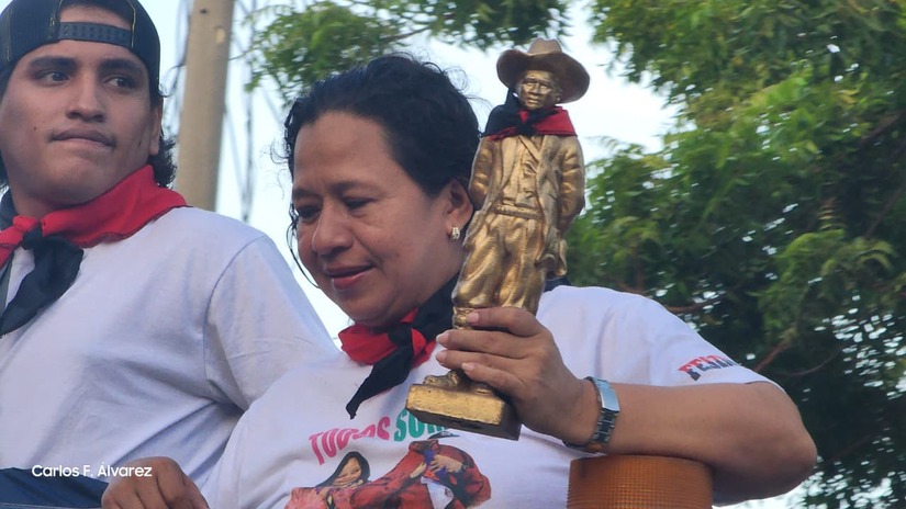 Diana-Sandino--(9)