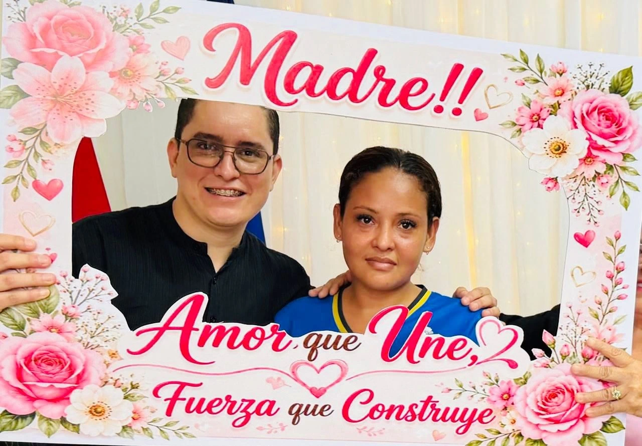MADRES4