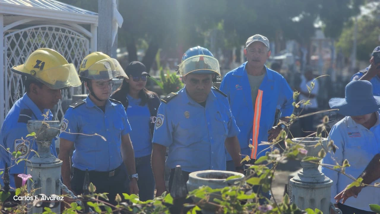 BOMBEROS-(17)